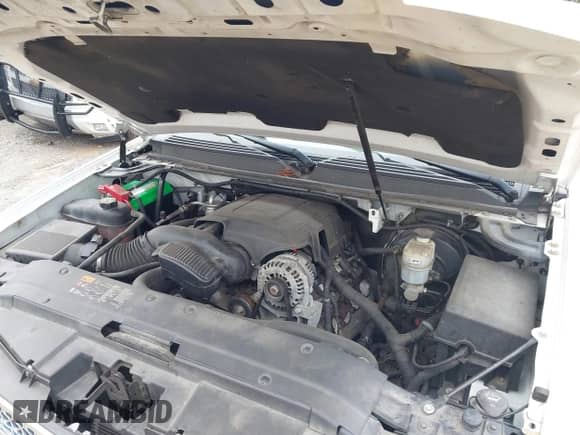 2014 Chevrolet Suburban LTZ with VIN 1GNSKKE77ER152002, listed as a IAAI auction lot 41930865 with 159,393 mi miles and . Bid and sale history available at DreamBid. Image 10.