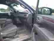 2023 Chevrolet Tahoe Commercial z VIN 1GNSCLED8PR515600, wystawiony jako IAAI lot #42552810 z przebiegiem 20 016 mil mil oraz . Historia ofert i sprzedaży dostępna na DreamBid. Obrazek 5.