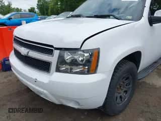 2007 Chevrolet Tahoe Police z VIN 1GNEC030X7R390160, wystawiony jako IAAI lot #42241910 z przebiegiem 254 091 mil mil oraz . Historia ofert i sprzedaży dostępna na DreamBid. Obrazek 6.