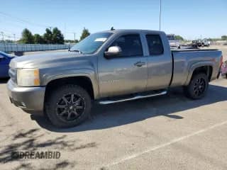 2009 Chevrolet Silverado 1500 LTZ with VIN 1GCEK39019Z228053, listed as a Copart auction lot 69630765 with 119,852 mi miles and Salvage title. Bid and sale history available at DreamBid. Image 1.