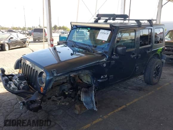 2007 Jeep Wrangler Unlimited X с VIN 1J4GA39187L129731, выставлен на аукционе IAAI как лот 43156120 с пробегом 168 193 миль миль и . История ставок и продаж доступна на DreamBid. Изображение 18.