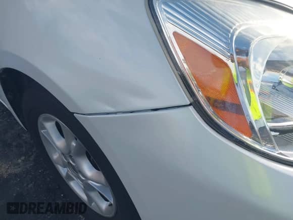 2004 Toyota Sienna XLE z VIN 5TDZA22CX4S094673, wystawiony jako IAAI lot #43298675 z przebiegiem 250 775 mil mil oraz . Historia ofert i sprzedaży dostępna na DreamBid. Obrazek 12.