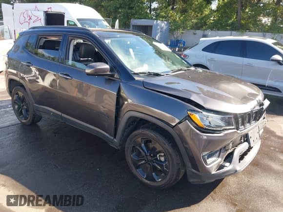 2018 Jeep Compass Latitude с VIN 3C4NJDBB5JT433875, выставлен на аукционе IAAI как лот 43207744 с пробегом 66 452 миль миль и . История ставок и продаж доступна на DreamBid. Изображение 1.