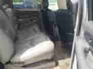 2004 Chevrolet Suburban LT z VIN 1GNEC16Z74J107885, wystawiony jako IAAI lot #42819001 z przebiegiem 232 389 mil mil oraz . Historia ofert i sprzedaży dostępna na DreamBid. Obrazek 8.