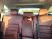 2017 Kia Sorento SXL z VIN 5XYPKDA52HG239503, wystawiony jako Copart lot #68789365 z przebiegiem 126 821 mil mil oraz Czysty tytuł • Clean title. Historia ofert i sprzedaży dostępna na DreamBid. Obrazek 10.