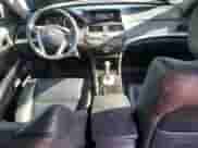 2010 Honda Accord EX-L z VIN 1HGCP2F80AA016715, wystawiony jako Copart lot #68109665 z przebiegiem 221 660 mil mil oraz Szkoda całkowita • Salvage title. Historia ofert i sprzedaży dostępna na DreamBid. Obrazek 8.