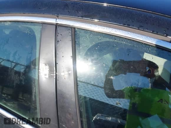 2012 Volvo S60 T5 с VIN YV1622FS1C2048425, выставлен на аукционе IAAI как лот 43324845 с пробегом 250 499 миль миль и . История ставок и продаж доступна на DreamBid. Изображение 6.