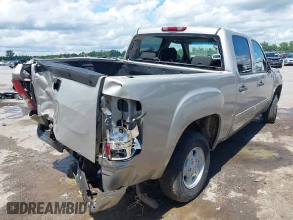 2009 GMC Sierra 1500 SL с VIN 3GTEC13C39G113409, выставлен на аукционе IAAI как лот 42235074 с пробегом 149 639 миль миль и . История ставок и продаж доступна на DreamBid. Изображение 4.