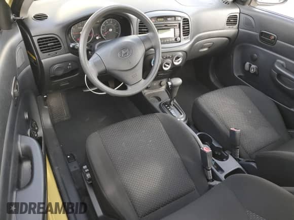 2009 Hyundai Accent Auto GS с VIN KMHCM36C89U133899, выставлен на аукционе Copart как лот 84742515 с пробегом 95 084 миль миль и Списание • Salvage title. История ставок и продаж доступна на DreamBid. Изображение 8.