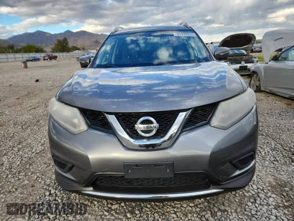 2015 Nissan Rogue SV with VIN KNMAT2MV8FP539737, listed as a Copart auction lot 85330955 with 209,389 mi miles and Clean title. Bid and sale history available at DreamBid. Image 5.