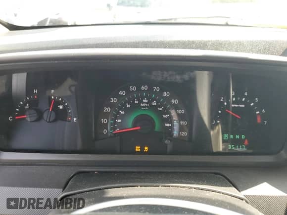 2010 Dodge Journey SE z VIN 3D4PG4FB9AT118047, wystawiony jako Copart lot #65352185 z przebiegiem 35 117 mil mil oraz Szkoda całkowita • Salvage title. Historia ofert i sprzedaży dostępna na DreamBid. Obrazek 9.