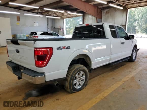 2021 Ford F-150 XL z VIN 1FTFX1E54MKD60933, wystawiony jako Copart lot #84919095 z przebiegiem 173 508 mil mil oraz Czysty tytuł • Clean title. Historia ofert i sprzedaży dostępna na DreamBid. Obrazek 3.
