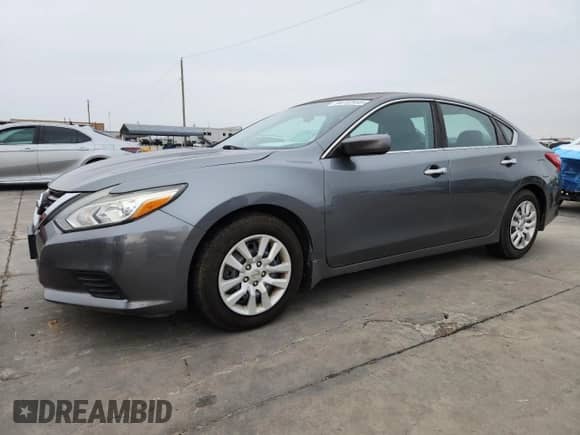 2016 Nissan Altima S with VIN 1N4AL3AP8GC163177, listed as a Copart auction lot 90232955 with 31,218 mi miles and Clean title. Bid and sale history available at DreamBid. Image 1.