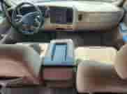 2005 GMC Sierra 1500 SLE z VIN 1GTEC19V35Z358407, wystawiony jako Copart lot #57857785 z przebiegiem 216 154 mil mil oraz Szkoda całkowita • Salvage title. Historia ofert i sprzedaży dostępna na DreamBid. Obrazek 8.