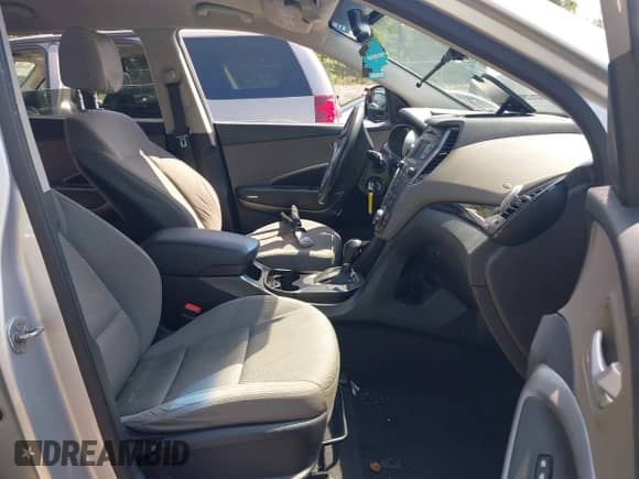 2015 Hyundai Santa Fe GLS with VIN KM8SMDHFXFU114131, listed as a IAAI auction lot 42744360 with 137,199 mi miles and . Bid and sale history available at DreamBid. Image 5.