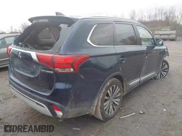 2019 Mitsubishi Outlander ES z VIN JA4AZ3A39KZ004223, wystawiony jako IAAI lot #43507250 z przebiegiem 88 621 mil mil oraz . Historia ofert i sprzedaży dostępna na DreamBid. Obrazek 4.