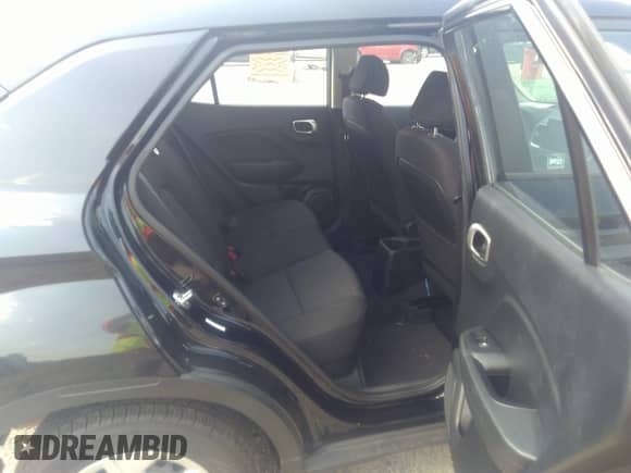 2020 Hyundai Venue SE with VIN KMHRB8A34LU042513, listed as a IAAI auction lot 43231615 with 200,000 mi miles and . Bid and sale history available at DreamBid. Image 8.