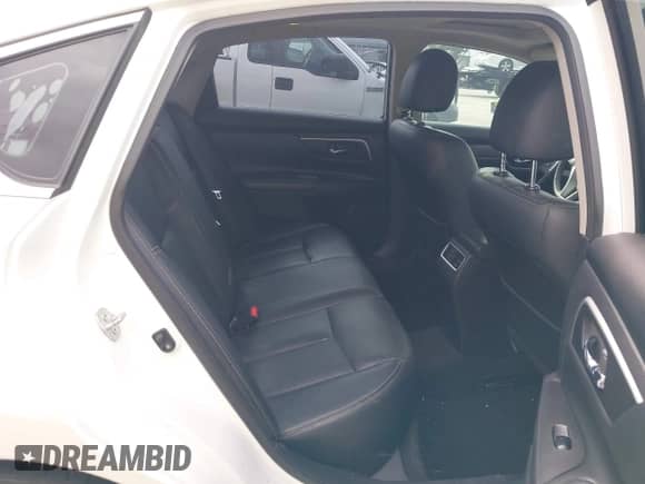 2016 Nissan Altima S with VIN 1N4AL3AP5GC117581, listed as a IAAI auction lot 43464243 with 163,264 mi miles and . Bid and sale history available at DreamBid. Image 8.