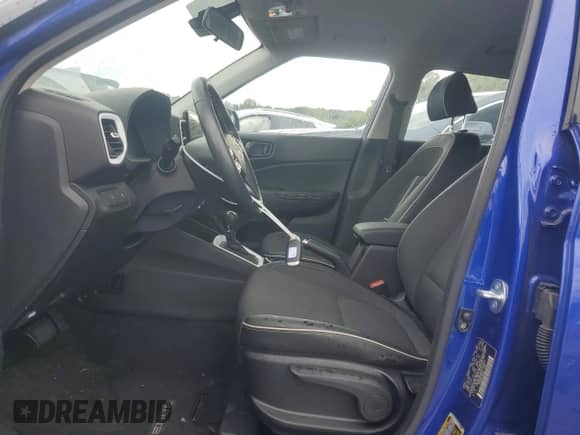 2023 Hyundai Venue SEL с VIN KMHRC8A38PU245326, выставлен на аукционе Copart как лот 72057405 с пробегом 9 165 миль миль и Списание • Salvage title. История ставок и продаж доступна на DreamBid. Изображение 7.