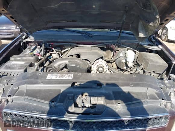 2009 Chevrolet Tahoe 2LT z VIN 1GNFC230X9R194481, wystawiony jako IAAI lot #43084869 z przebiegiem 240 788 mil mil oraz . Historia ofert i sprzedaży dostępna na DreamBid. Obrazek 10.