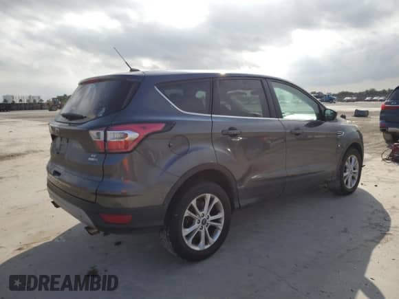 2017 Ford Escape SE with VIN 1FMCU9GD3HUC39198, listed as a Copart auction lot 45841435 with 150,550 mi miles and Clean title. Bid and sale history available at DreamBid. Image 3.