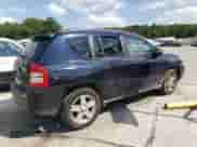2010 Jeep Compass Sport z VIN 1J4NT1FB0AD659003, wystawiony jako Copart lot #63768104 z przebiegiem 187 670 mil mil oraz Szkoda całkowita • Salvage title. Historia ofert i sprzedaży dostępna na DreamBid. Obrazek 3.