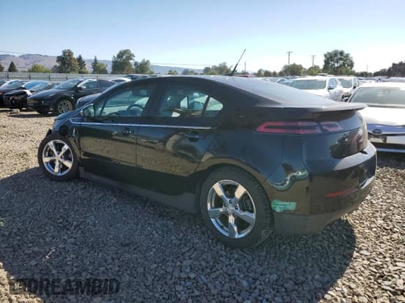 2013 Chevrolet Volt with VIN 1G1RH6E49DU128033, listed as a Copart auction lot 82613145 with 85,833 mi miles and Salvage title. Bid and sale history available at DreamBid. Image 2.