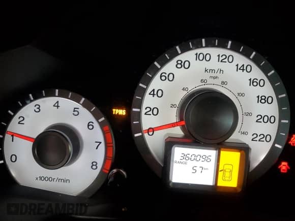 2010 Honda Pilot LX with VIN 5FNYF3H23AB501038, listed as a Copart auction lot 70456665 with 360,096 mi miles and Clean title. Bid and sale history available at DreamBid. Image 9.