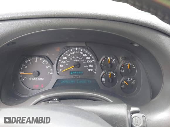 2002 Chevrolet TrailBlazer LTZ z VIN 1GNDT13S422163650, wystawiony jako IAAI lot #42063356 z przebiegiem Nie podano mil oraz . Historia ofert i sprzedaży dostępna na DreamBid. Obrazek 7.