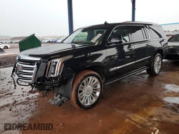 2016 Cadillac Escalade ESV Platinum z VIN 1GYS4KKJ5GR405480, wystawiony jako Copart lot #84419775 z przebiegiem 101 708 mil mil oraz Szkoda całkowita • Salvage title. Historia ofert i sprzedaży dostępna na DreamBid. Obrazek 1.