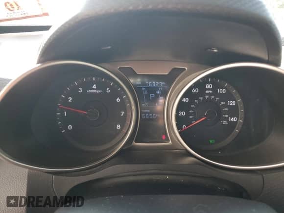 2013 Hyundai Veloster w/Black Int z VIN KMHTC6AD5DU088630, wystawiony jako Copart lot #80093115 z przebiegiem 76 327 mil mil oraz Szkoda całkowita • Salvage title. Historia ofert i sprzedaży dostępna na DreamBid. Obrazek 9.