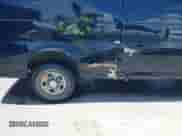 2017 Chevrolet Express Cargo z VIN 1GCZGHFG4H1246075, wystawiony jako IAAI lot #42572068 z przebiegiem 96 465 mil mil oraz . Historia ofert i sprzedaży dostępna na DreamBid. Obrazek 6.