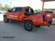 2017 Toyota Tacoma SR5 с VIN 5TFCZ5AN7HX091488, выставлен на аукционе IAAI как лот 43096343 с пробегом 85 481 миль миль и . История ставок и продаж доступна на DreamBid. Изображение 3.