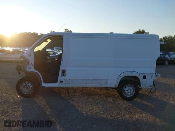 2018 Ram ProMaster Cargo с VIN 3C6TRVAG9JE152726, выставлен на аукционе IAAI как лот 43170858 с пробегом Не указан миль и . История ставок и продаж доступна на DreamBid. Изображение 14.