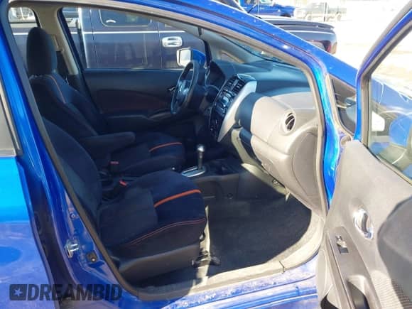 2015 Nissan Note S Plus с VIN 3N1CE2CP1FL374067, выставлен на аукционе IAAI как лот 41587312 с пробегом 140 797 миль миль и . История ставок и продаж доступна на DreamBid. Изображение 5.