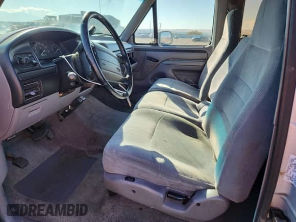 1996 Ford F-150 z VIN 1FTEX14H6TKA13173, wystawiony jako Copart lot #85512795 z przebiegiem 206 070 mil mil oraz Szkoda całkowita • Salvage title. Historia ofert i sprzedaży dostępna na DreamBid. Obrazek 7.