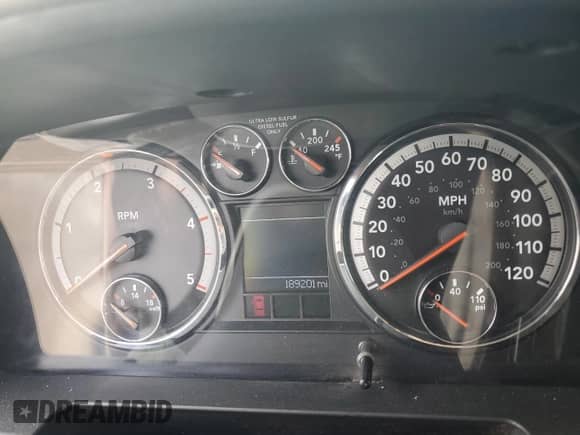 2010 Dodge 2500 SLT z VIN 3D7TP2CL8AG159541, wystawiony jako Copart lot #56037075 z przebiegiem 189 201 mil mil oraz Szkoda całkowita • Salvage title. Historia ofert i sprzedaży dostępna na DreamBid. Obrazek 9.