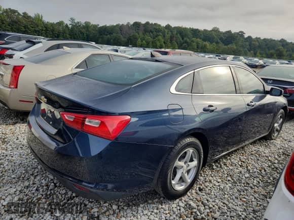 2017 Chevrolet Malibu LS с VIN 1G1ZB5ST7HF185851, выставлен на аукционе Copart как лот 81571405 с пробегом 185 342 миль миль и Списание • Salvage title. История ставок и продаж доступна на DreamBid. Изображение 3.