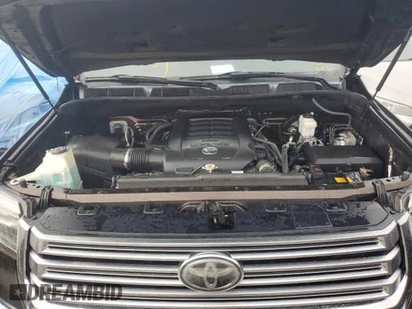 2019 Toyota Tundra Limited z VIN 5TFSY5F10KX246376, wystawiony jako Copart lot #75479174 z przebiegiem Nie podano mil oraz Nie do naprawy • Non repairable. Historia ofert i sprzedaży dostępna na DreamBid. Obrazek 11.
