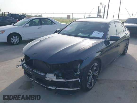 2016 BMW 7 Series 750i xDrive с VIN WBA7F2C56GG415192, выставлен на аукционе IAAI как лот 42594343 с пробегом 54 627 миль миль и . История ставок и продаж доступна на DreamBid. Изображение 6.