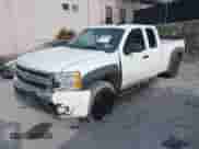 2007 Chevrolet Silverado 1500 1LT z VIN 2GCEK19J671724422, wystawiony jako IAAI lot #41277843 z przebiegiem 111 802 mil mil oraz . Historia ofert i sprzedaży dostępna na DreamBid. Obrazek 17.