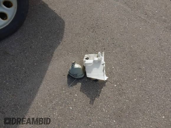 2008 Hyundai Santa Fe SE с VIN 5NMSH13E58H141382, выставлен на аукционе IAAI как лот 43373724 с пробегом 209 121 миль миль и . История ставок и продаж доступна на DreamBid. Изображение 12.