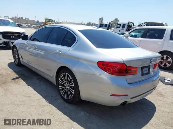 2019 BMW 5 Series 530e с VIN WBAJA9C56KB392693, выставлен на аукционе IAAI как лот 42757442 с пробегом 35 679 миль миль и . История ставок и продаж доступна на DreamBid. Изображение 3.