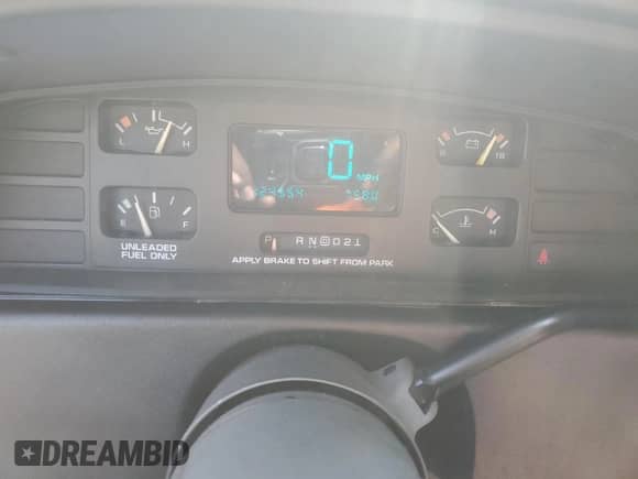 1994 Chevrolet Caprice с VIN 1G1BN52W0RR108855, выставлен на аукционе Copart как лот 70860985 с пробегом 124 554 миль миль и Списание • Salvage title. История ставок и продаж доступна на DreamBid. Изображение 9.