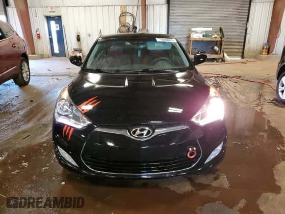2012 Hyundai Veloster w/Gray Int z VIN KMHTC6AD3CU052773, wystawiony jako Copart lot #70096015 z przebiegiem 154 233 mil mil oraz Czysty tytuł • Clean title. Historia ofert i sprzedaży dostępna na DreamBid. Obrazek 5.