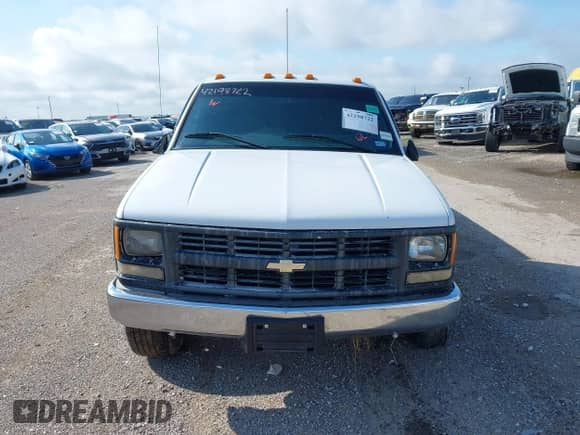 1997 Chevrolet Silverado 2500 with VIN 1GCGC24R1VZ174933, listed as a IAAI auction lot 42198722 with 231,645 mi miles and . Bid and sale history available at DreamBid. Image 12.
