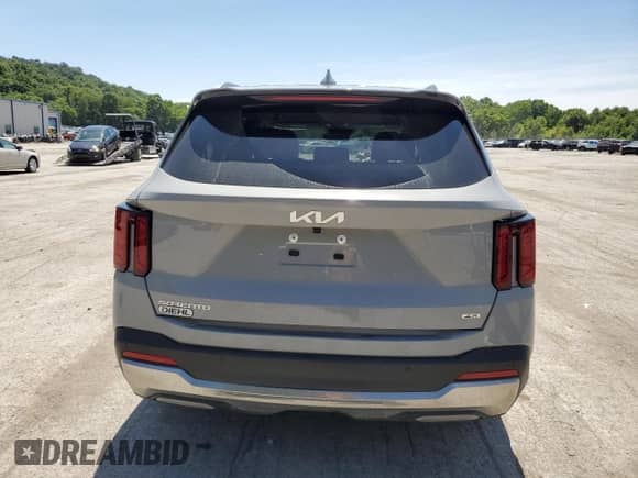 2025 Kia Sorento S с VIN 5XYRLDJC7SG336014, выставлен на аукционе Copart как лот 65552735 с пробегом 7 167 миль миль и Списание • Salvage title. История ставок и продаж доступна на DreamBid. Изображение 6.