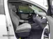 2016 Kia Sorento SXL z VIN 5XYPKDA57GG174551, wystawiony jako IAAI lot #42314487 z przebiegiem 86 606 mil mil oraz . Historia ofert i sprzedaży dostępna na DreamBid. Obrazek 5.