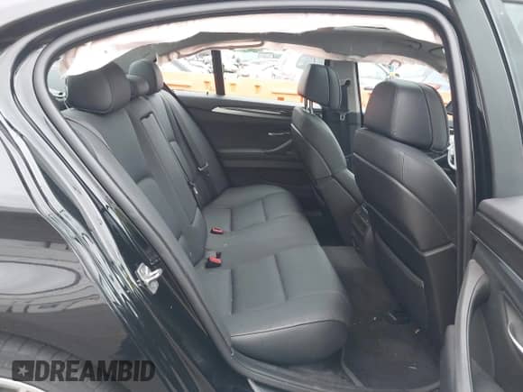 2011 BMW 5 Series 550i с VIN WBAFR9C53BC270107, выставлен на аукционе IAAI как лот 40350375 с пробегом 54 300 миль миль и . История ставок и продаж доступна на DreamBid. Изображение 8.