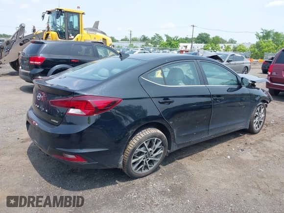 2020 Hyundai Elantra SEL with VIN KMHD84LF8LU071358, listed as a IAAI auction lot 42464528 with Not provided miles and . Bid and sale history available at DreamBid. Image 4.